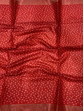 Elegant Silk Blend Bandhani Print Saree

