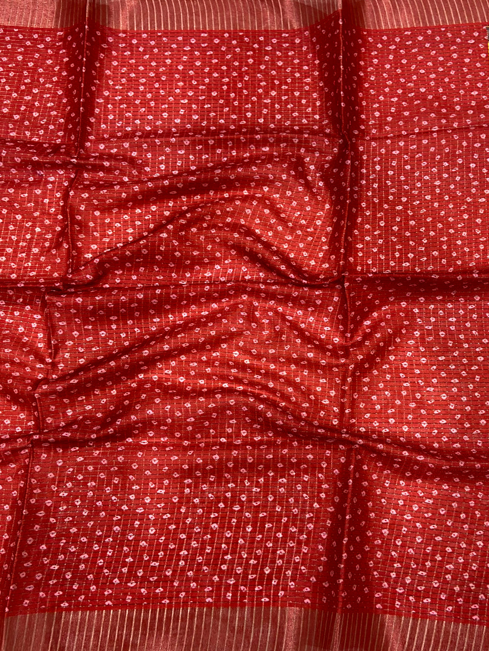 Elegant Silk Blend Bandhani Print Saree