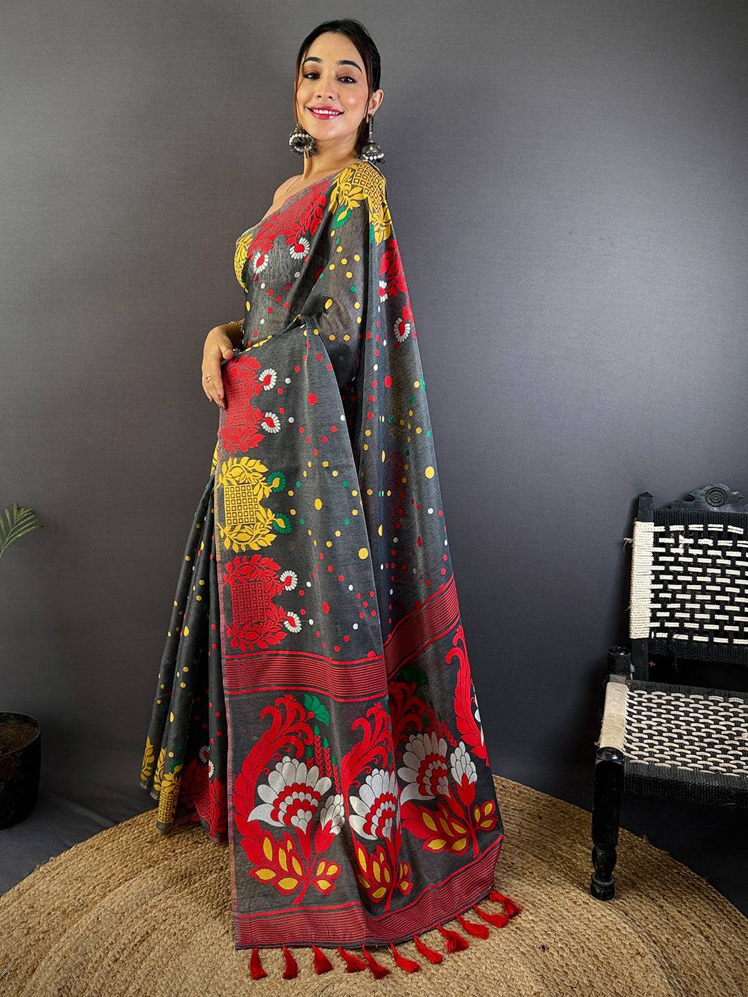 Grey Dhakai Jamdani Cotton Silk Saree