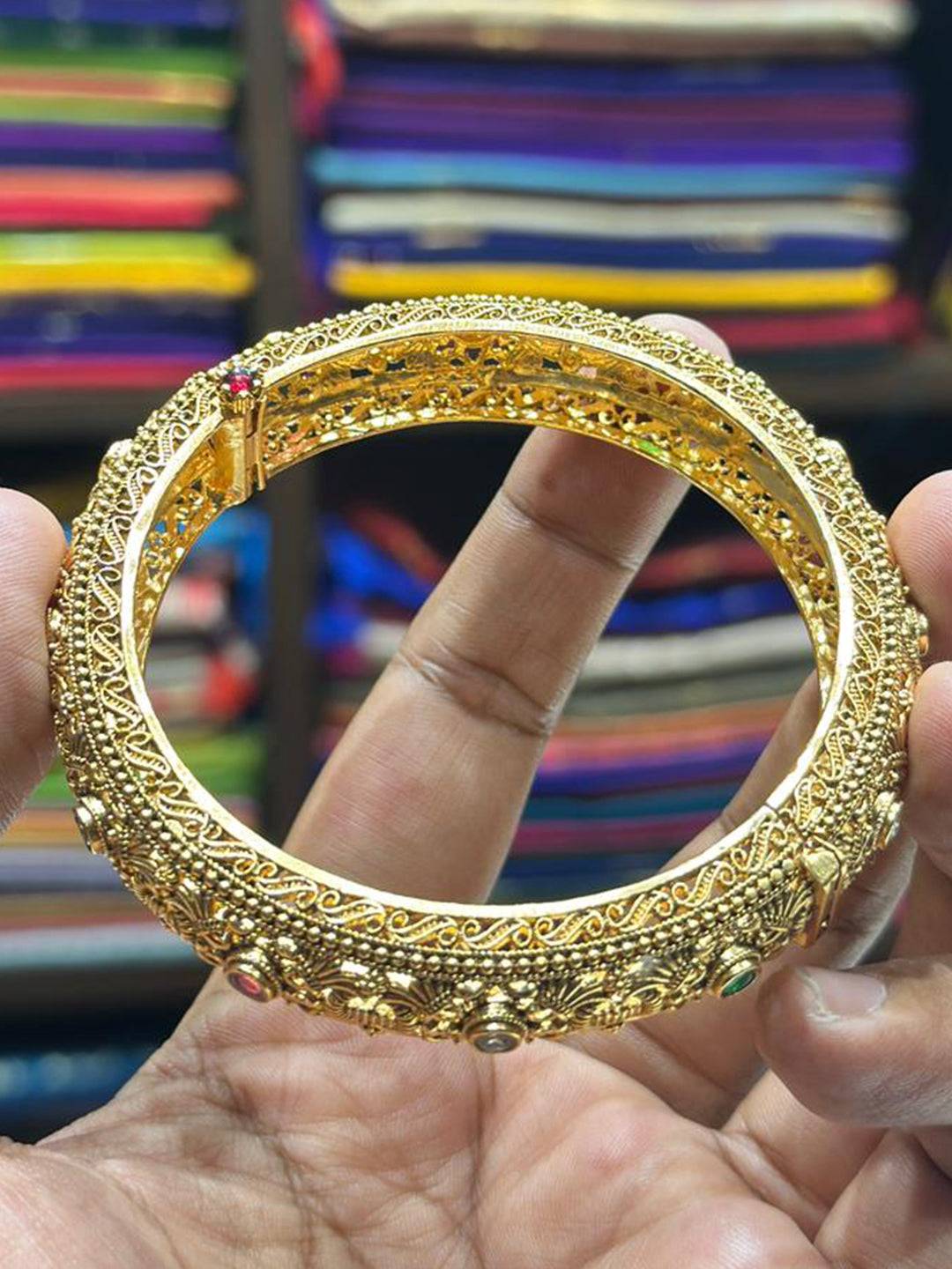 Rangika Antique Gold Stone Bangle