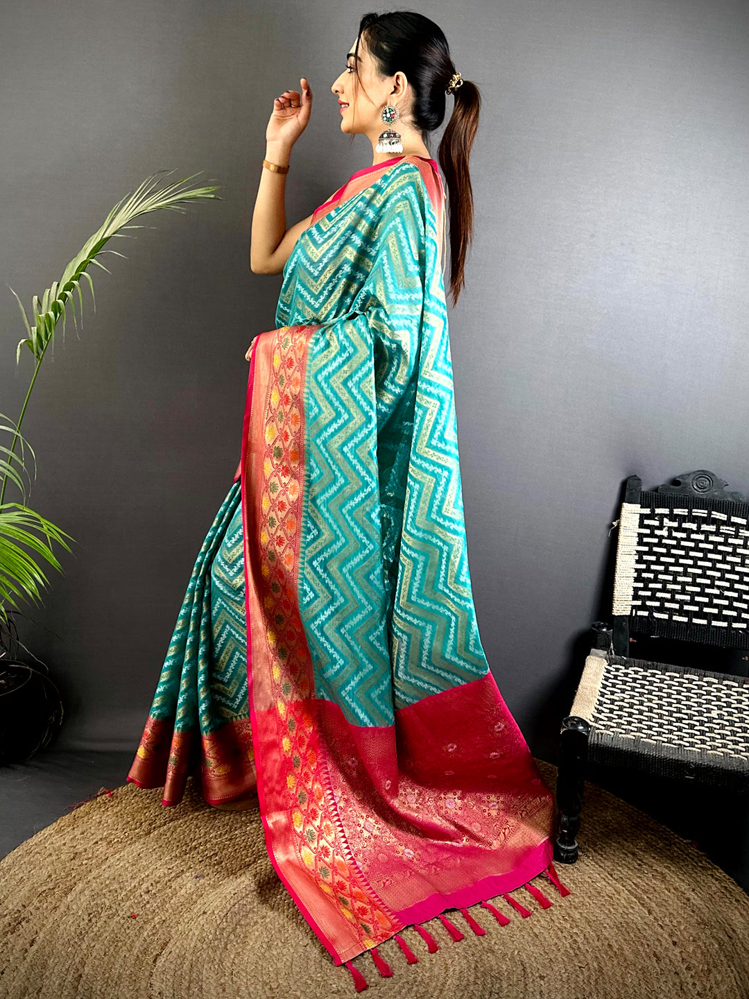 Rama Banarasi Zic Zac Katan Silk Saree
