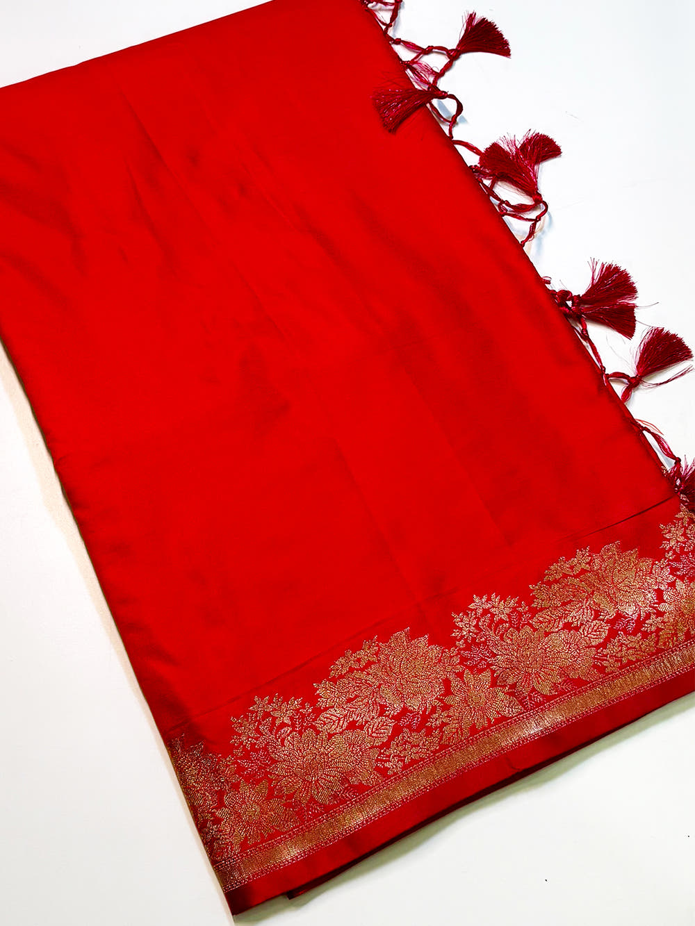 Opulent Ombre Weaving Mashru Silk Saree