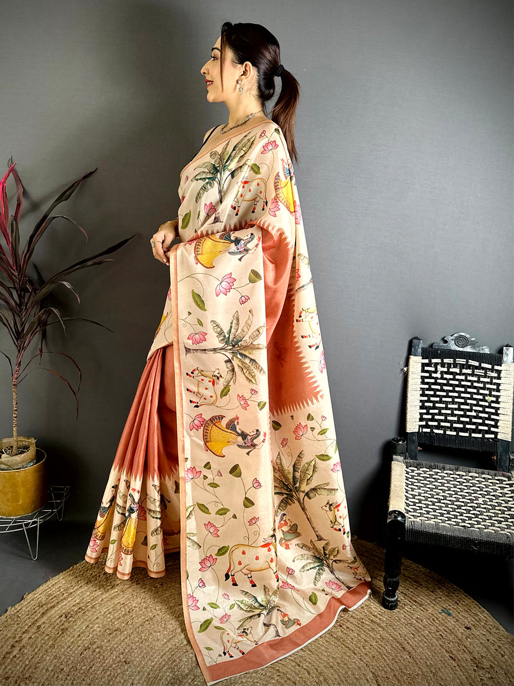 Royal Pichwai Border Semi Tussar Saree