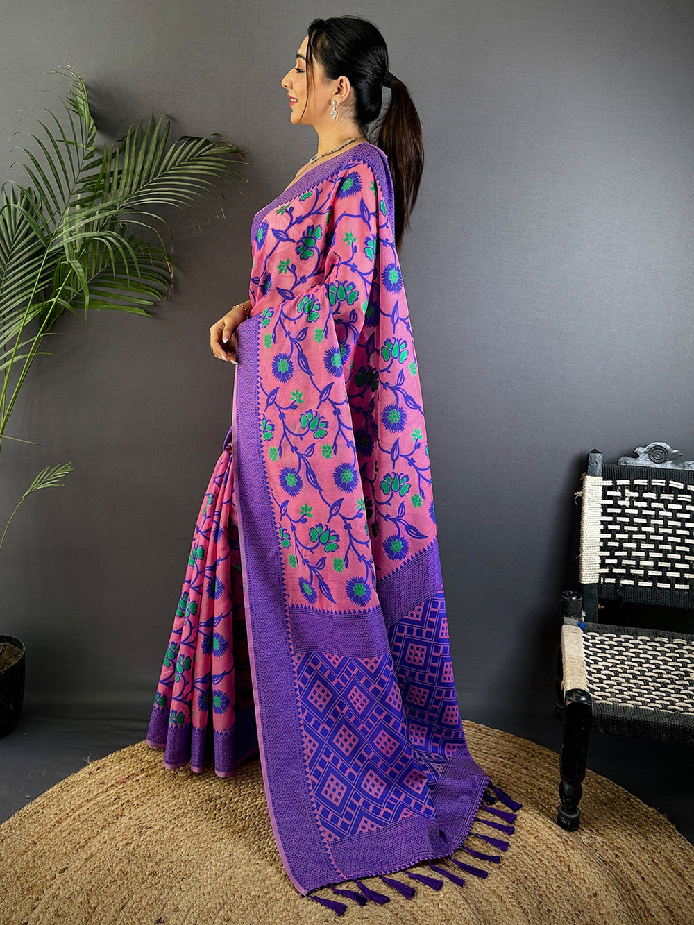 Fuchsia Dhakai Jamdani Cotton Silk Saree