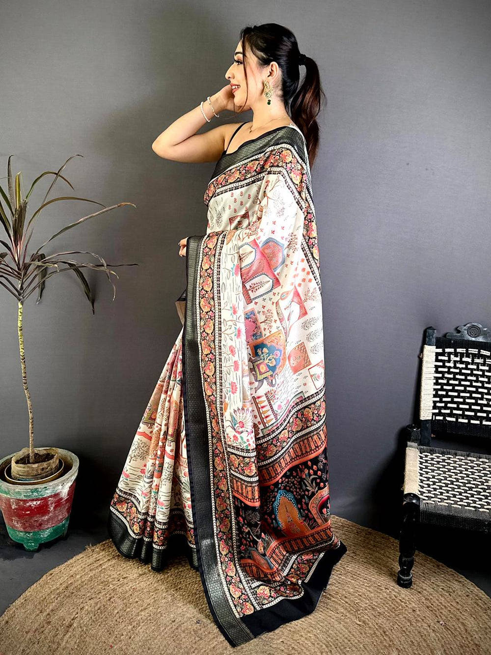 Stylish Pashmina Printed Zari Border Saree
