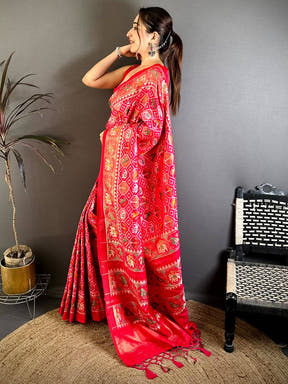 Celebrity Soft Silk Patola Weaving Saree