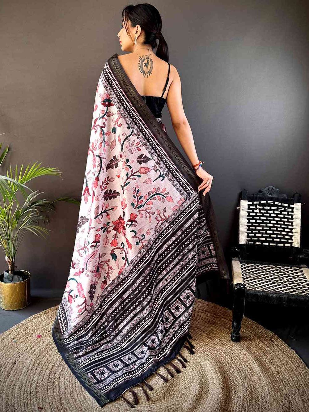 Off White Soft Silk Kalamkari Print Saree