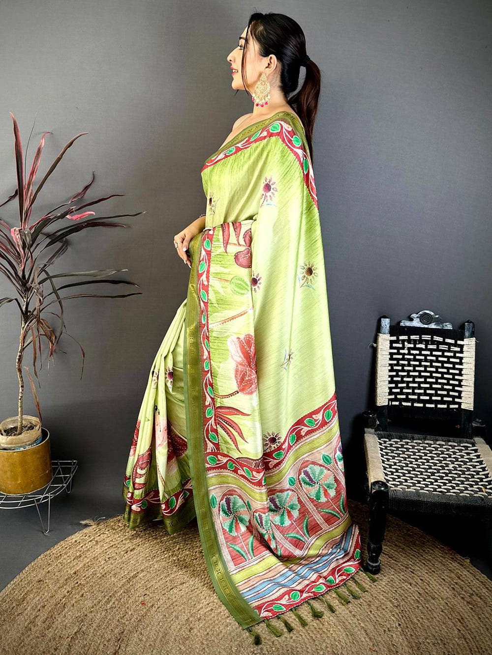 Artistic Rudraksh Zari Border Floral Saree