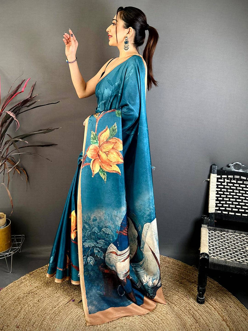 Graceful Art Weave Tussar Saree