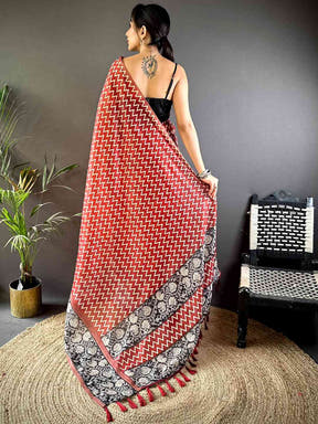 Red Chanderi Phulkari Zig-Zag Print Saree