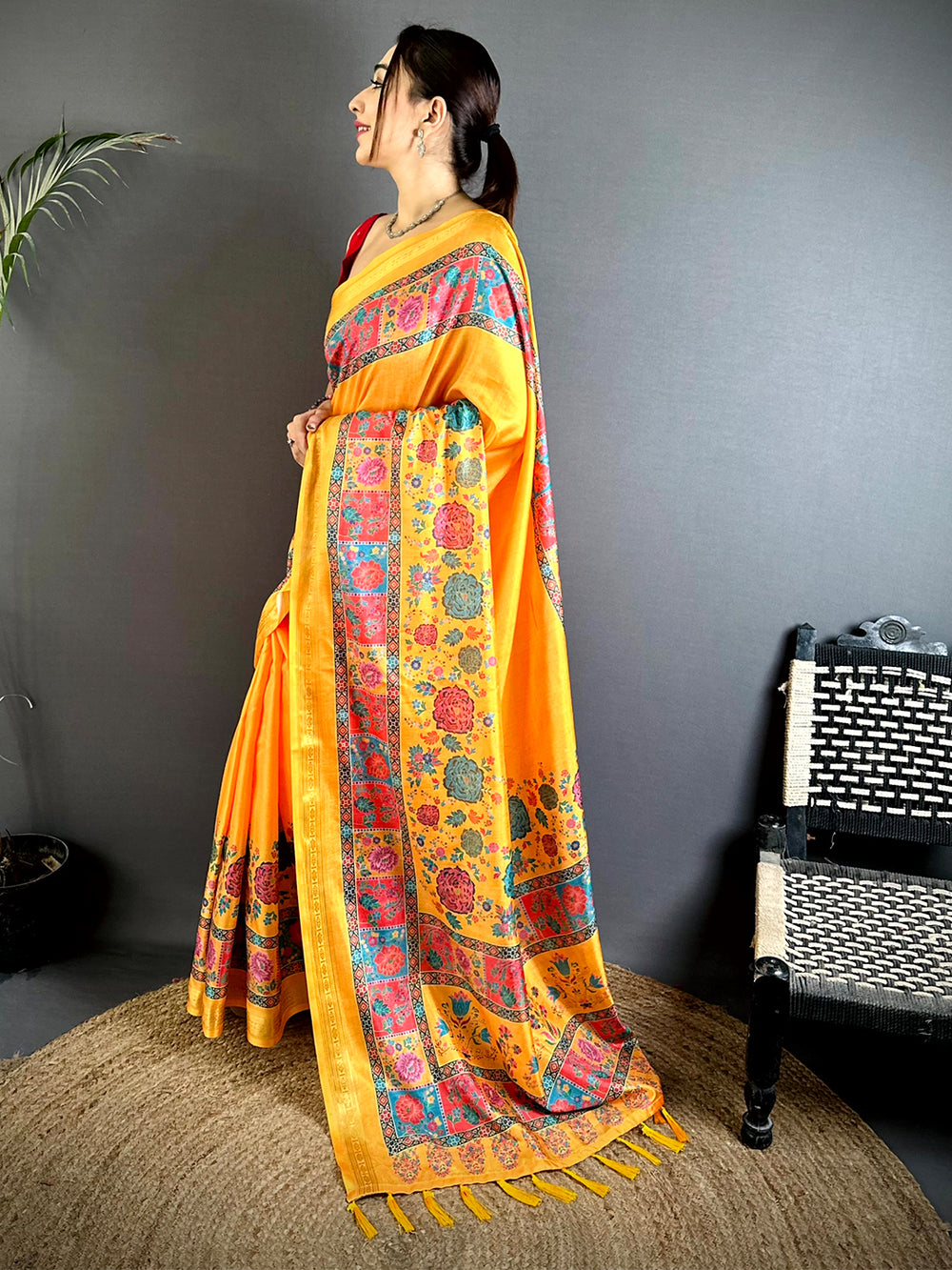 Graceful Kashmiri Print Soft Silk Saree