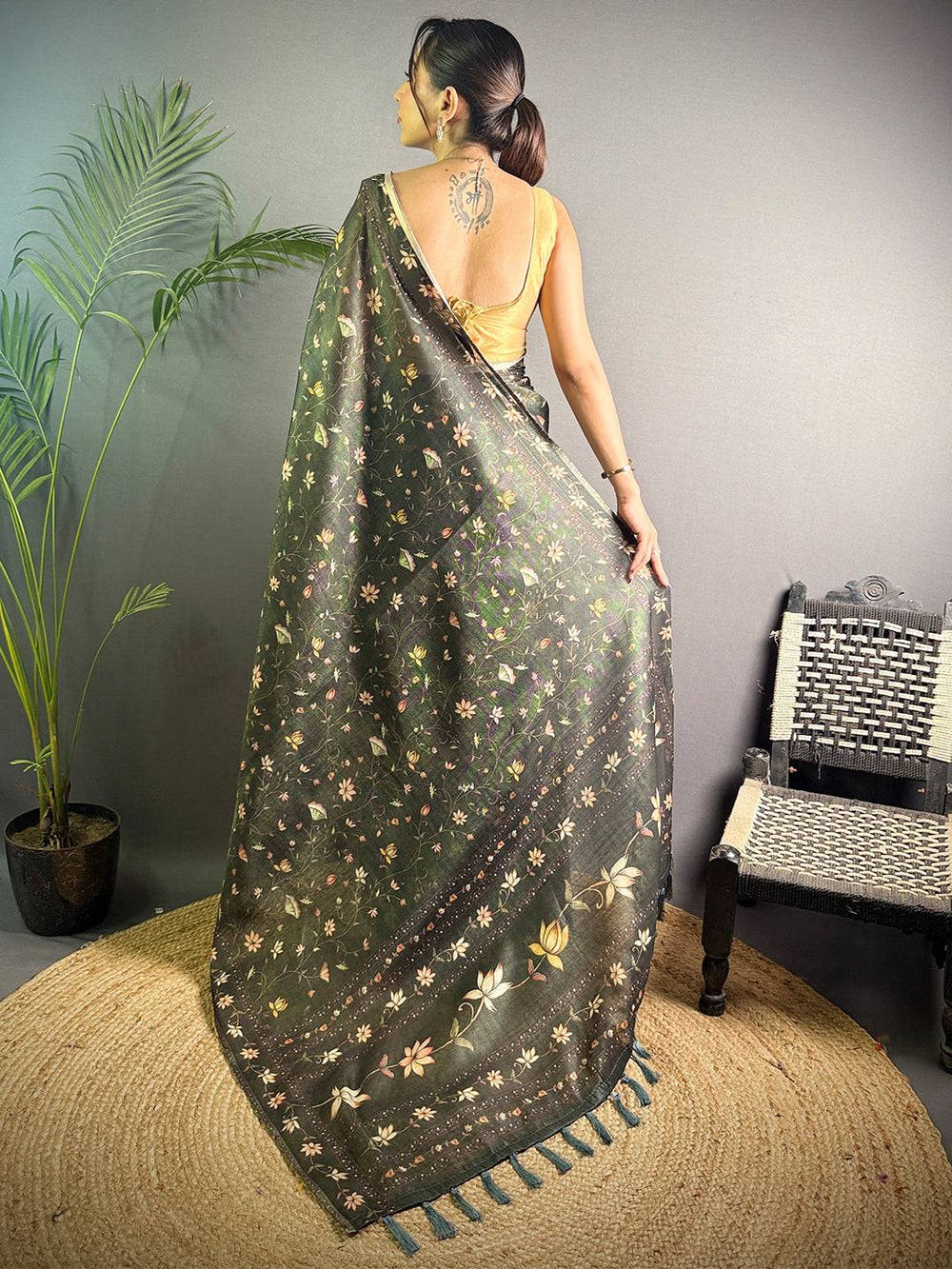 Olive Green Linen Juth Digital Print Saree