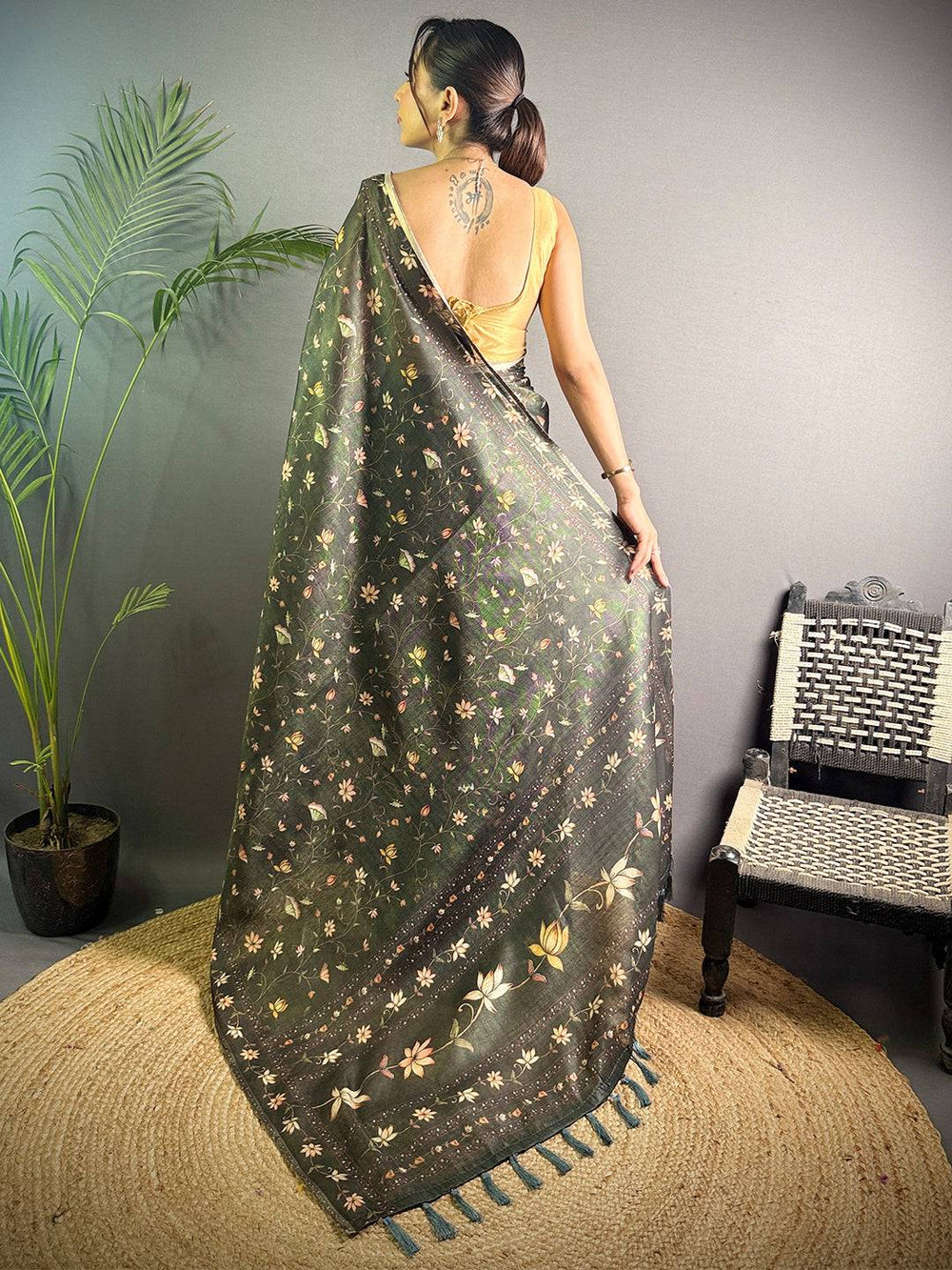 Olive Green Linen Juth Digital Print Saree