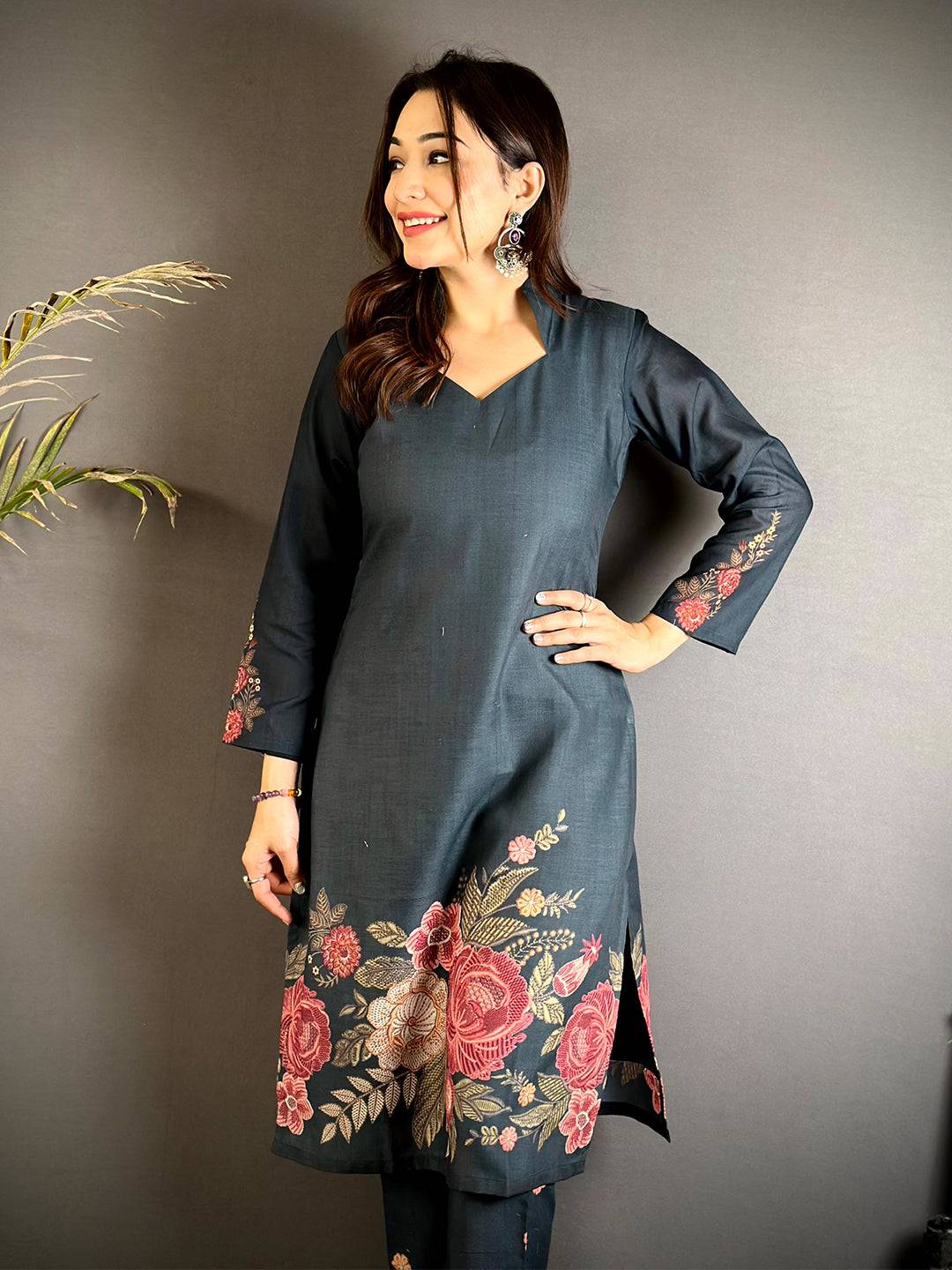 Diamond Neck Floral Mul Kurti