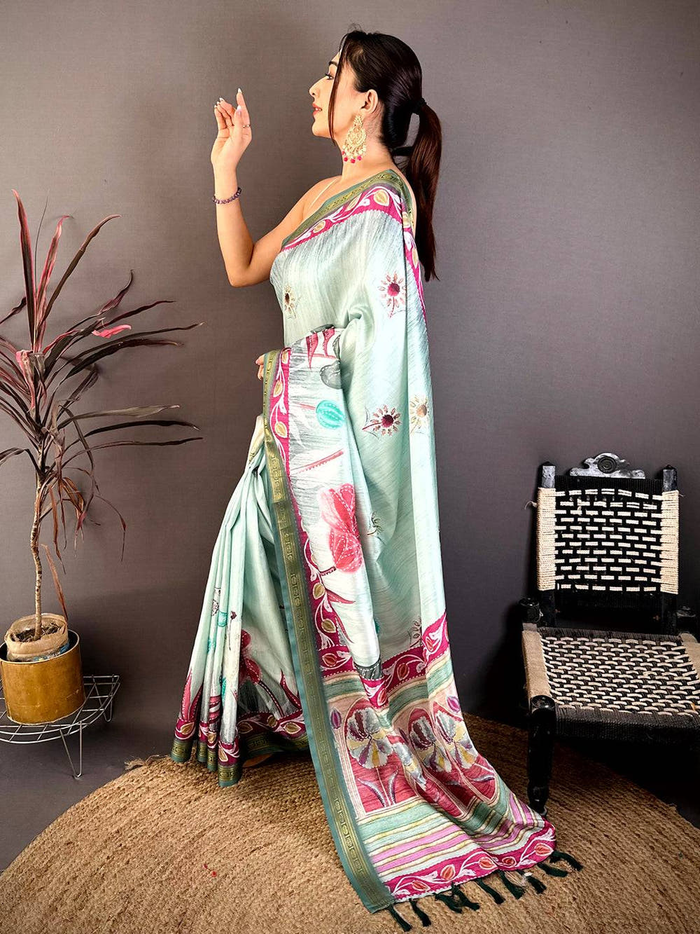 Opulent Rudraksh Zari Border Floral Saree