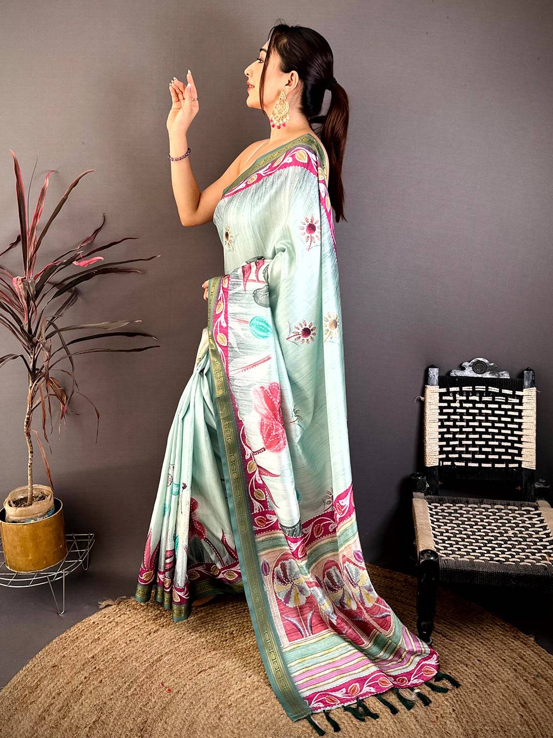 Opulent Rudraksh Zari Border Floral Saree