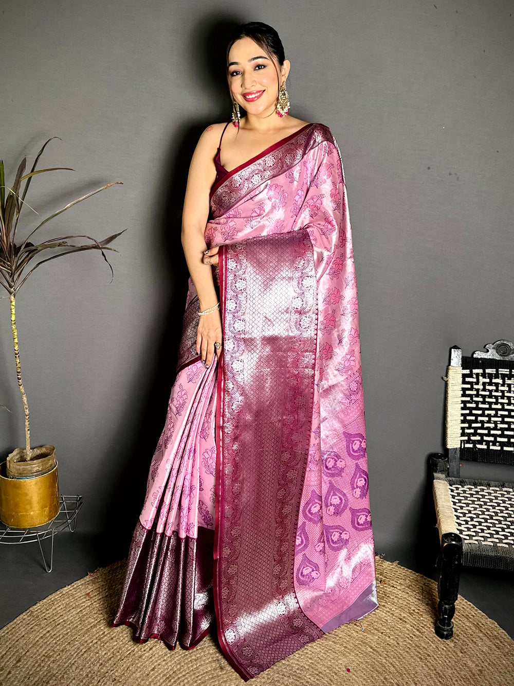 Regal Zari One Gram Tissue Kanchi Saree