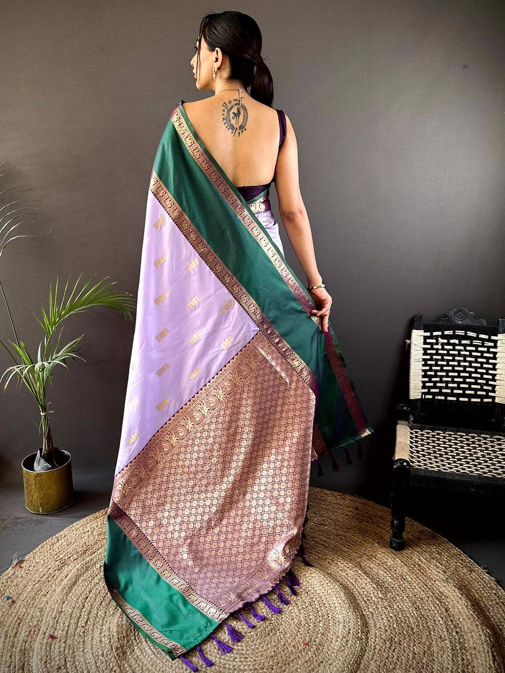 Lavender Gadhwal Pure Soft Silk Saree