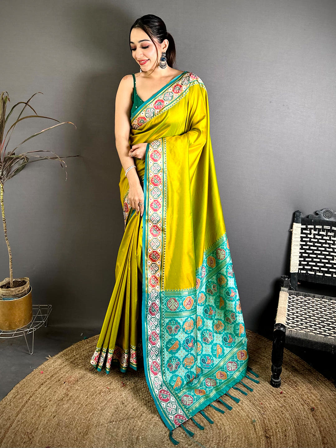 Green Soft Silk Pochampally Ikkat Minakari Saree
