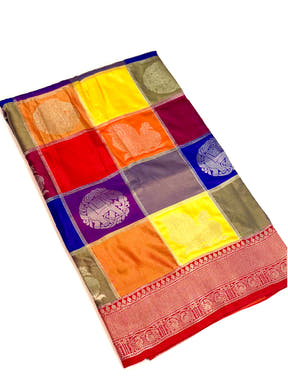 Palum Pazhamum Checks Soft Silk Saree