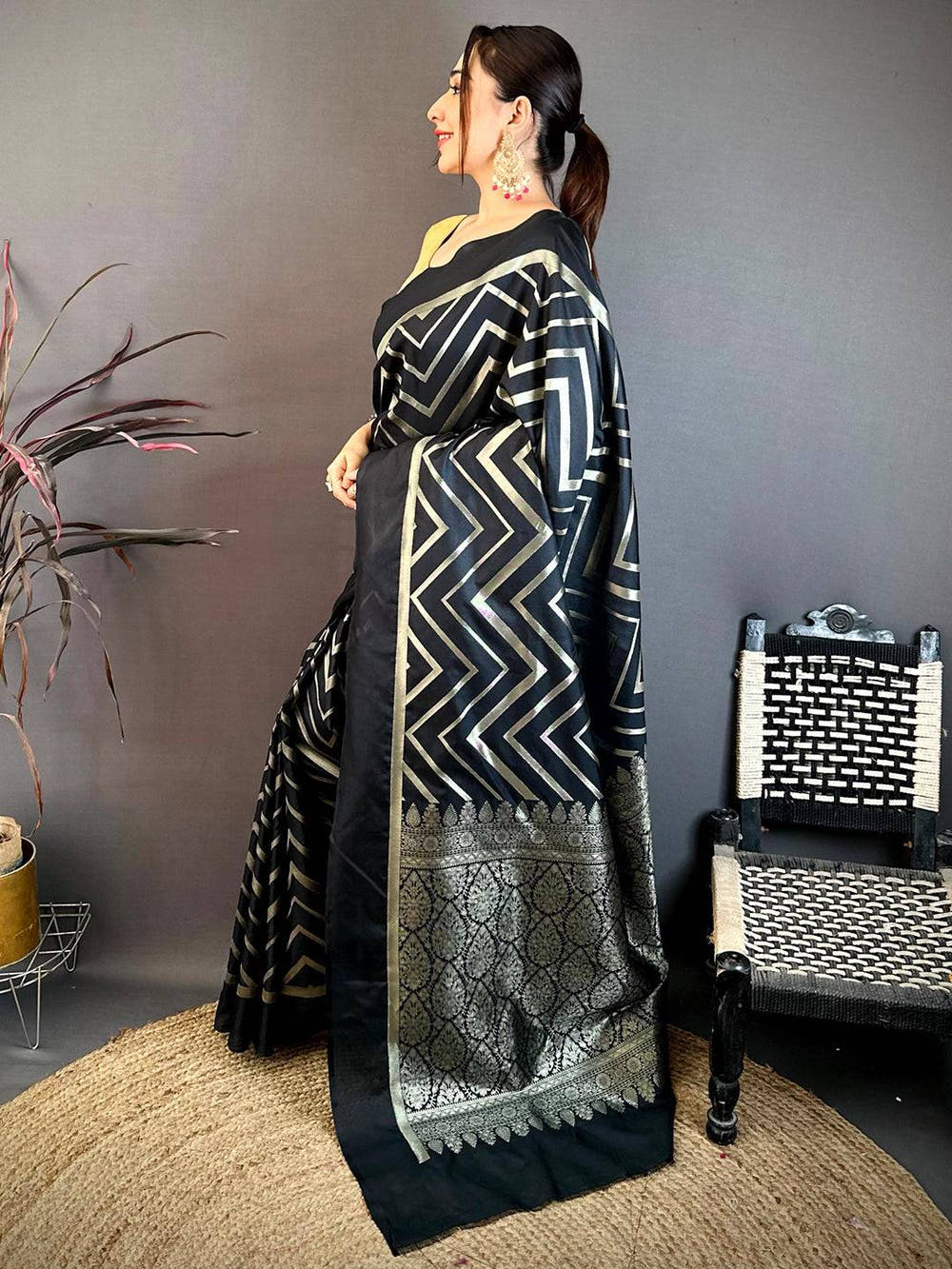 Black Geometric Zari Weave Banarasi Saree