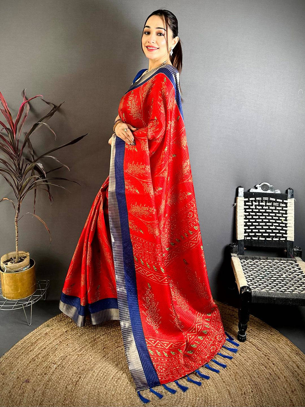 Red Tussar Zari Chex Bird Motif Saree