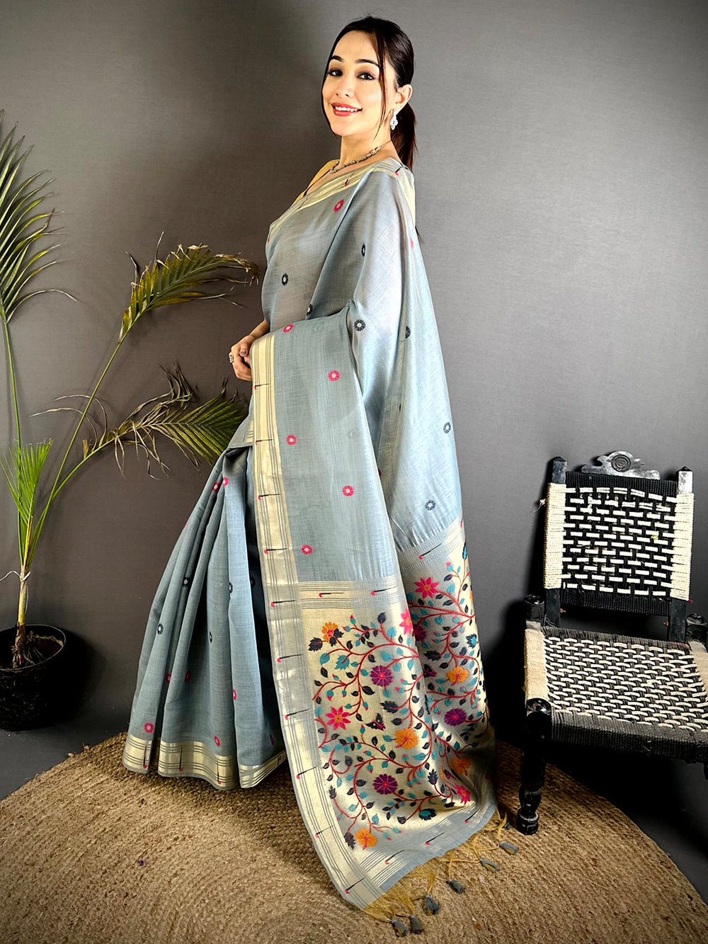 Aura Grey Minakari Butti Linen Saree
