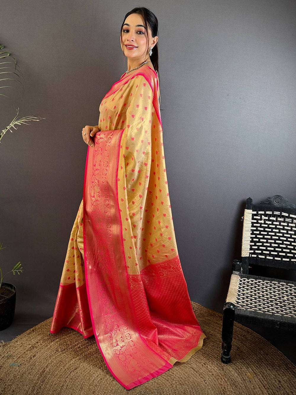 Chiku Kanjivaram Zari Tissue Saree