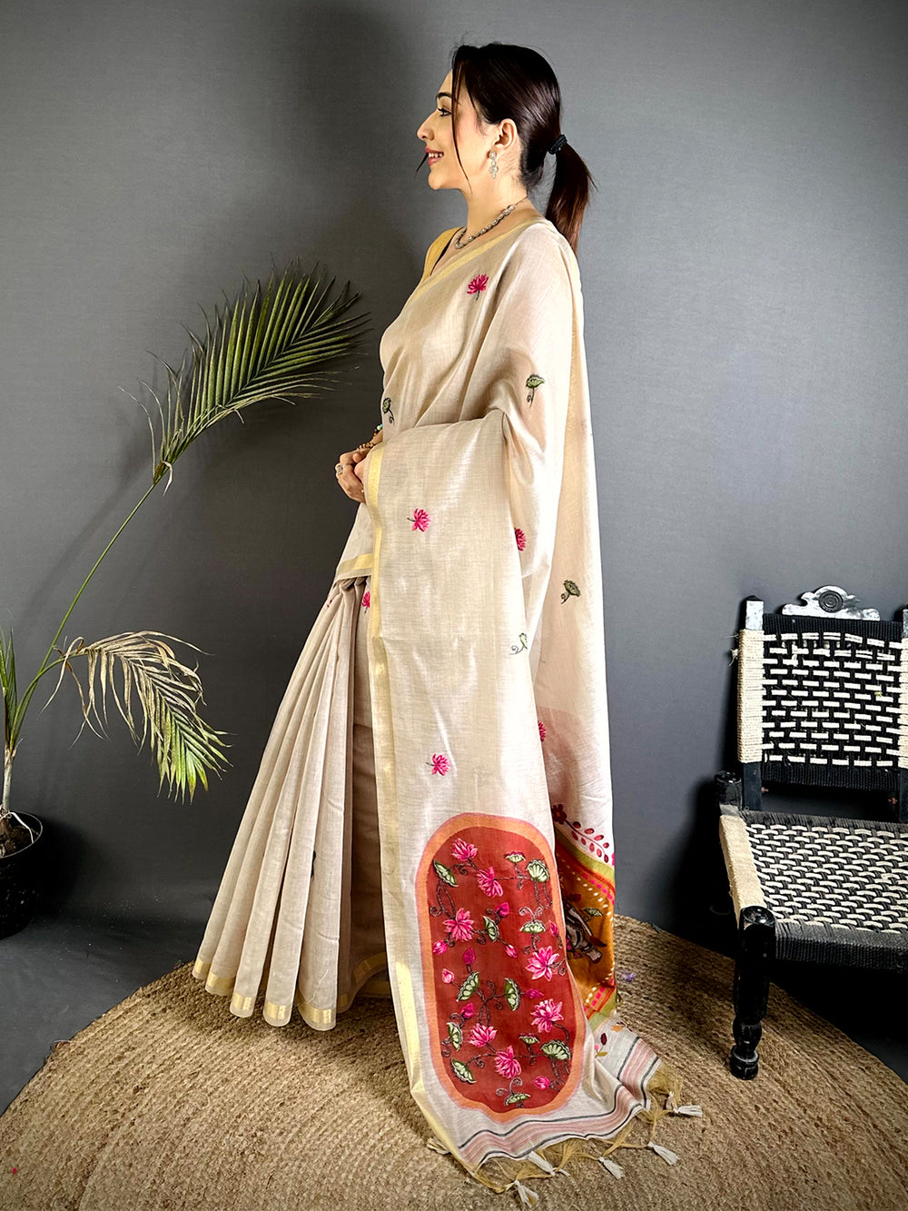 Elegant Pichwai Resham Work Linen Saree