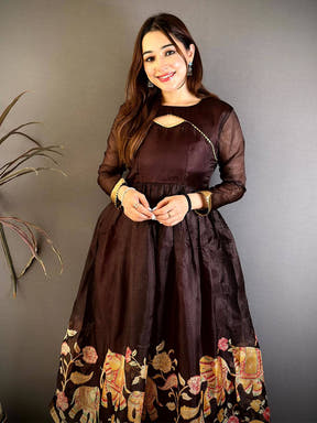 Elegant Crew Neck Kota Doriya Kurti