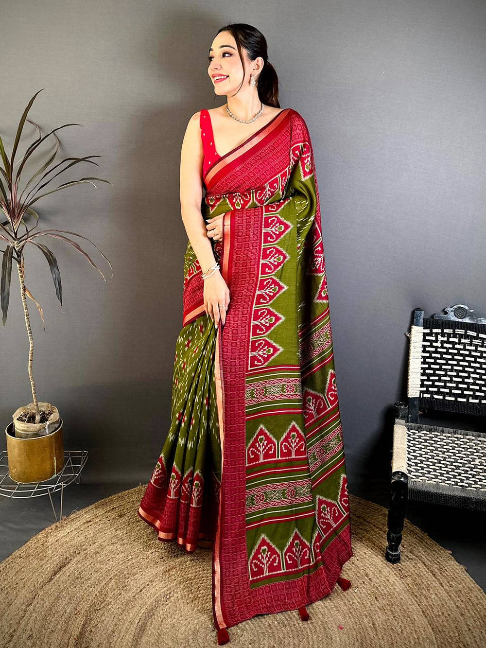 Olive Mul Cotton Ikkat Rudraksha Border Saree