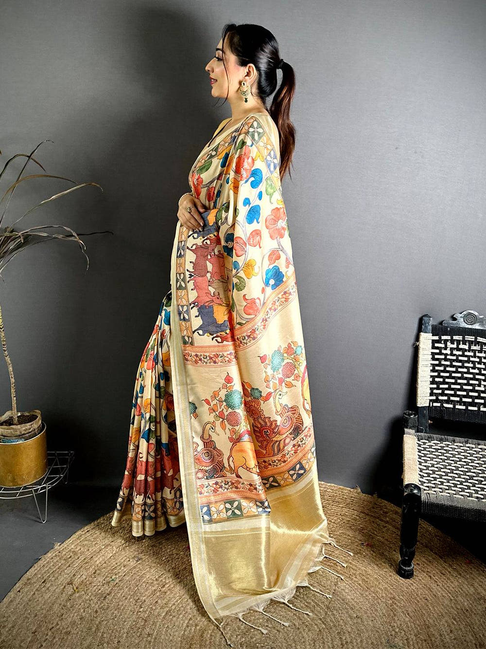 Vibrant Gaji Lakda Patta Kalamkari Saree