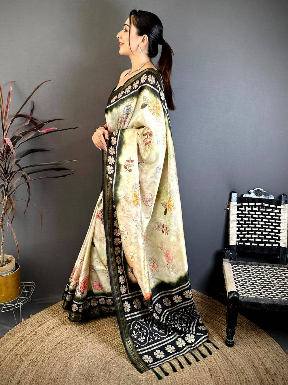 Elegance Floral Soft Silk Zari Border Saree