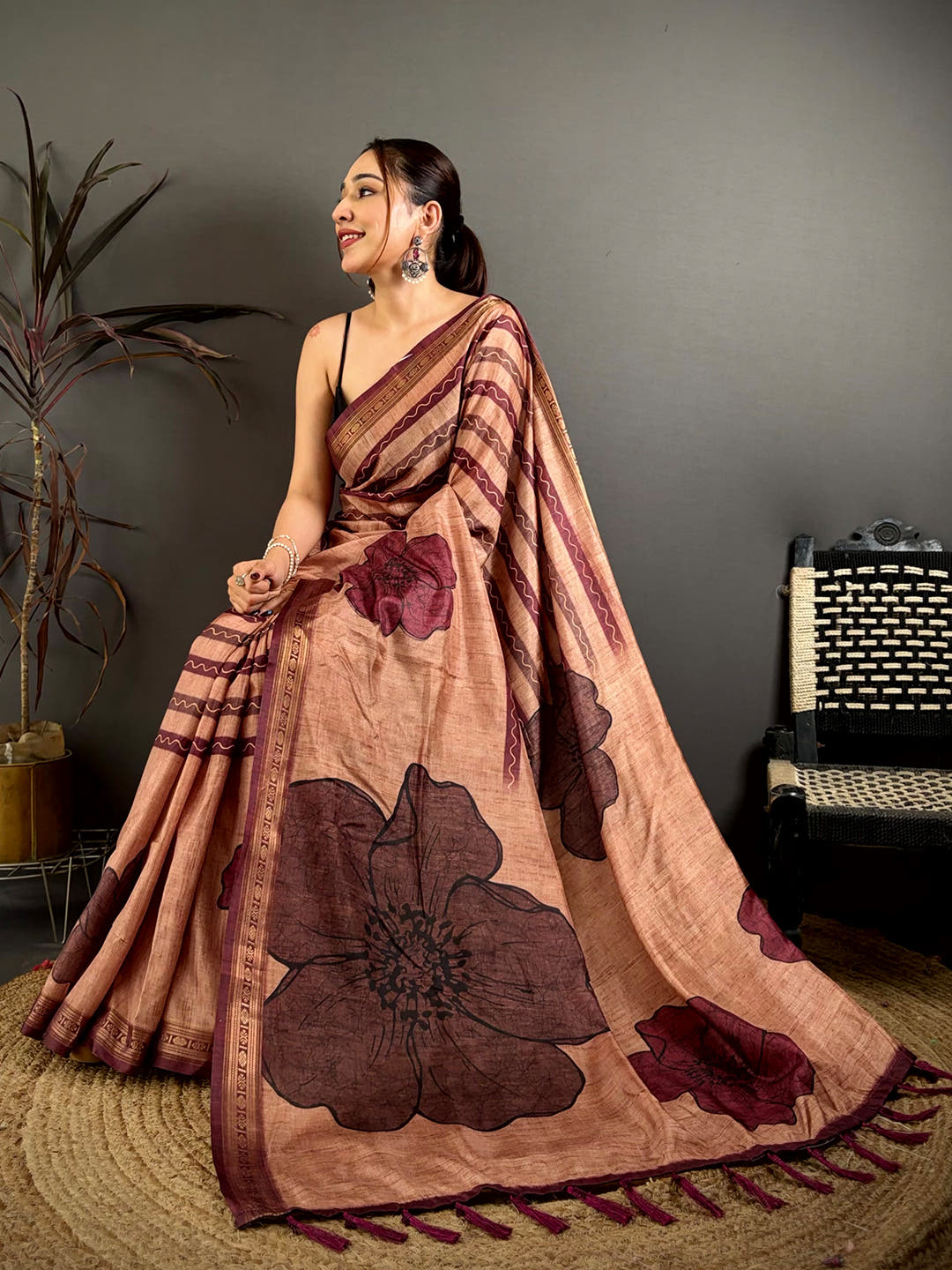 Elegant Freehand Floral Stripe Soft Silk Saree