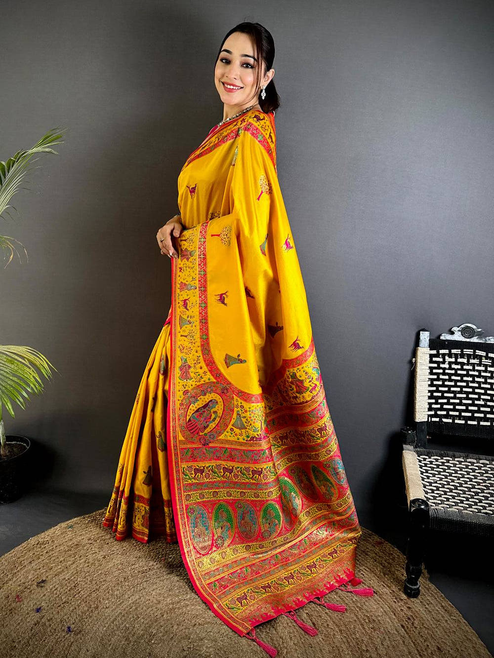 Royal Kashmiri Pashmina Minakari Saree