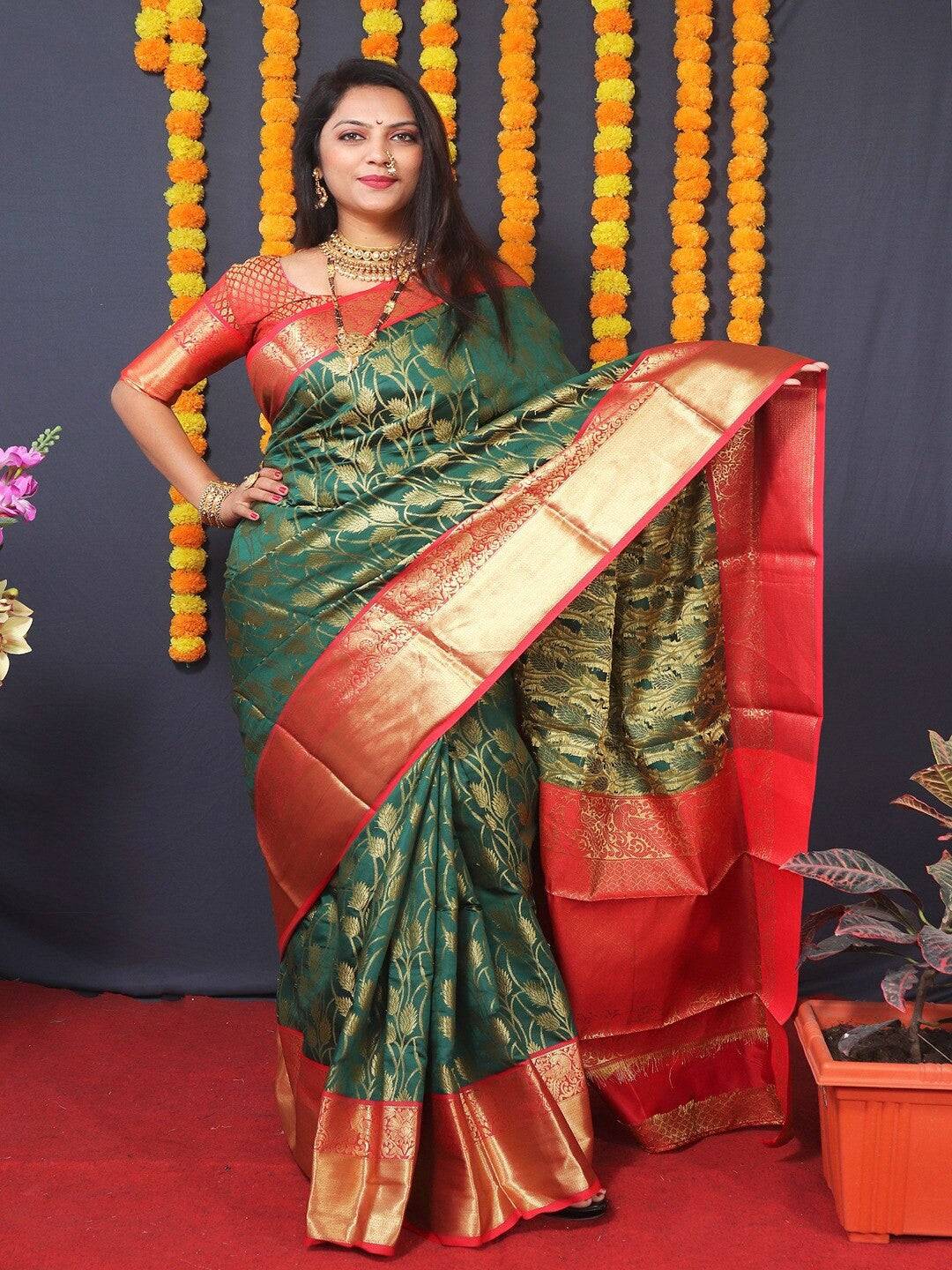 Green Kanjivaram Silk Golden Zari Weaving Saree
