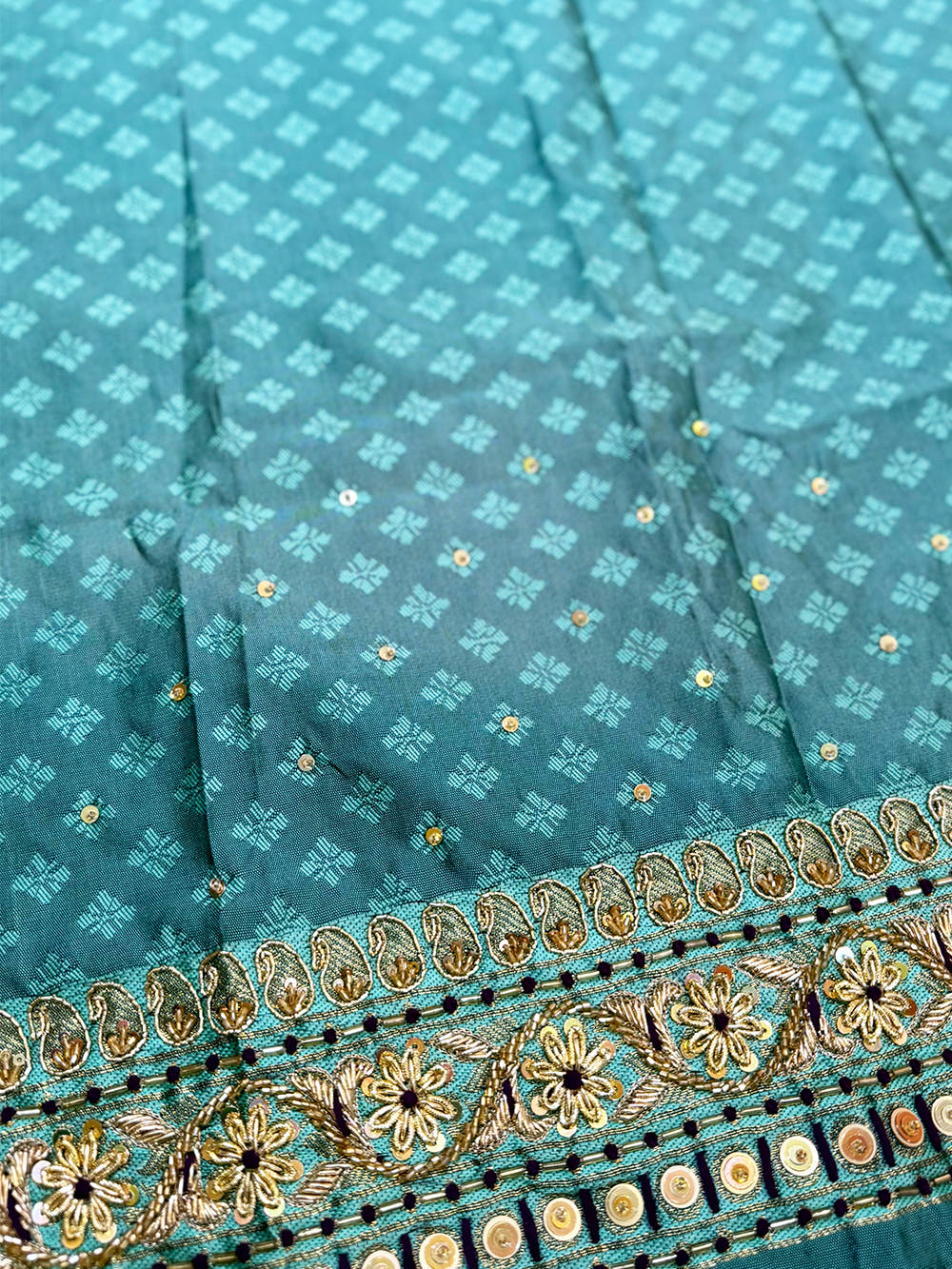 Wine Gold Zari Chex Soft Silk Saree With Maggam Blouse