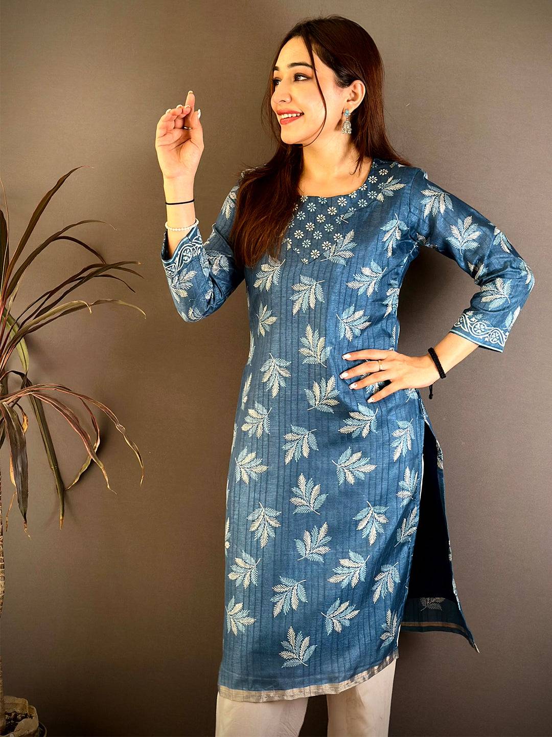 Radiant Round Neck Handloom Ghicha Kurti