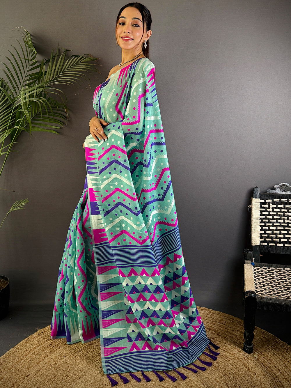 Radiant Dhakai Cotton Jamdani Saree