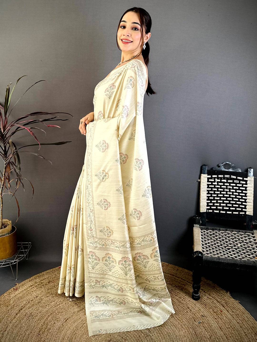 Artistic Katha Art Soft Tussar Saree