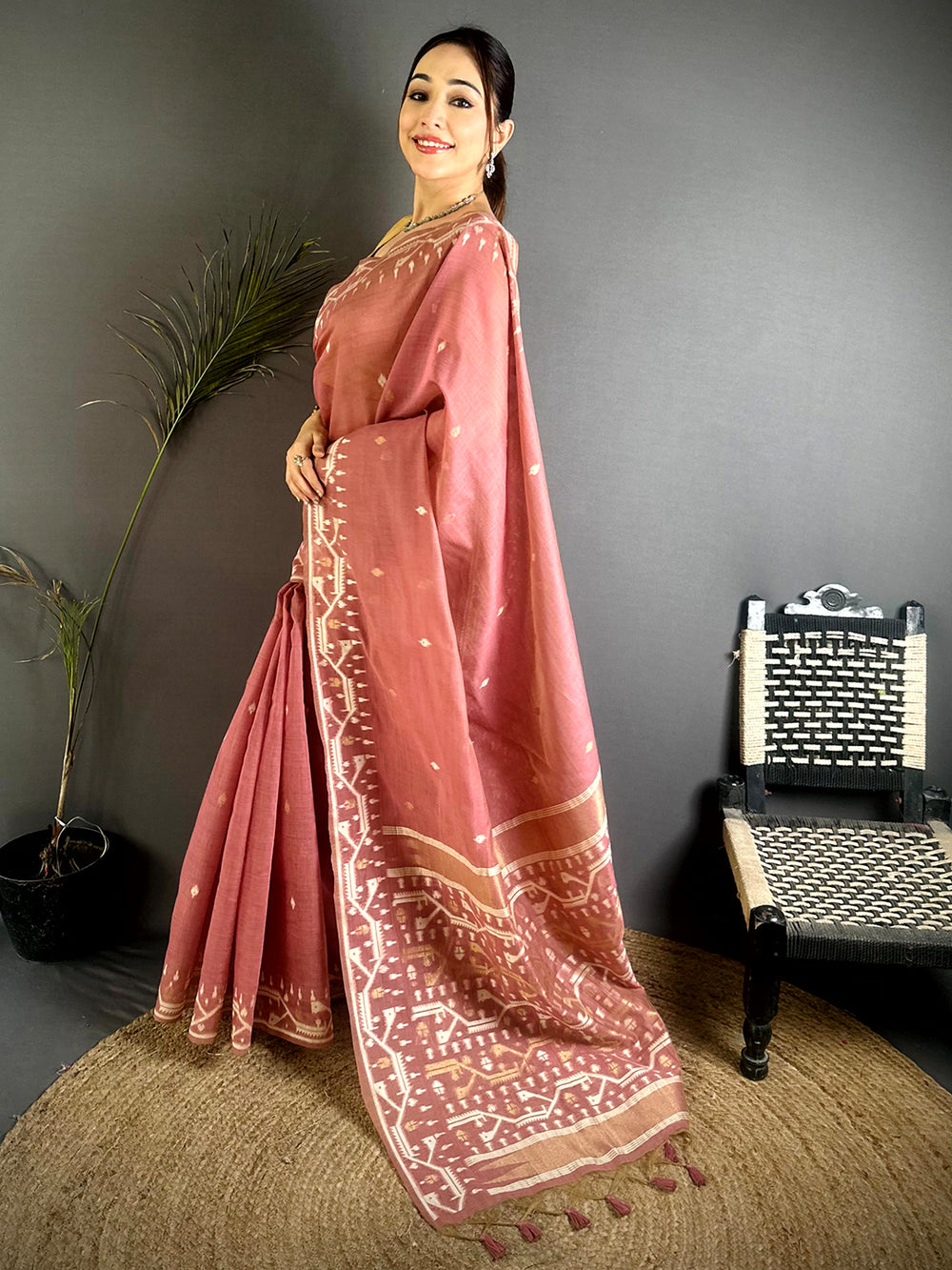 Royal Lakhani Linen Saree
