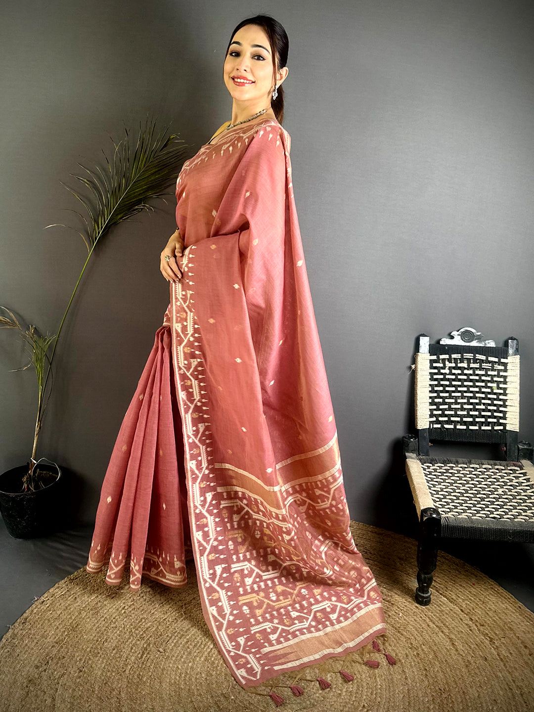 Royal Lakhani Linen Saree