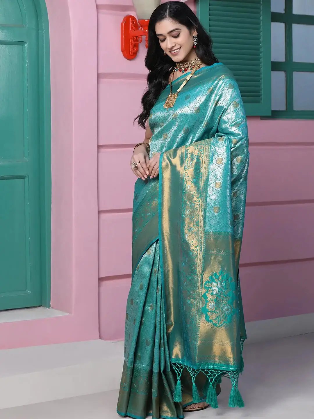 Kanjivaram Silk Saree With Zari Work 