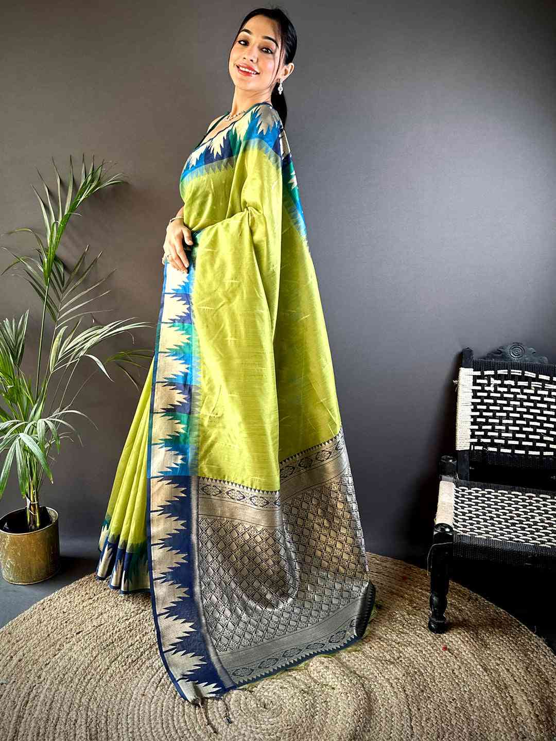 Green Banarasi Raw Silk Ikkat Saree