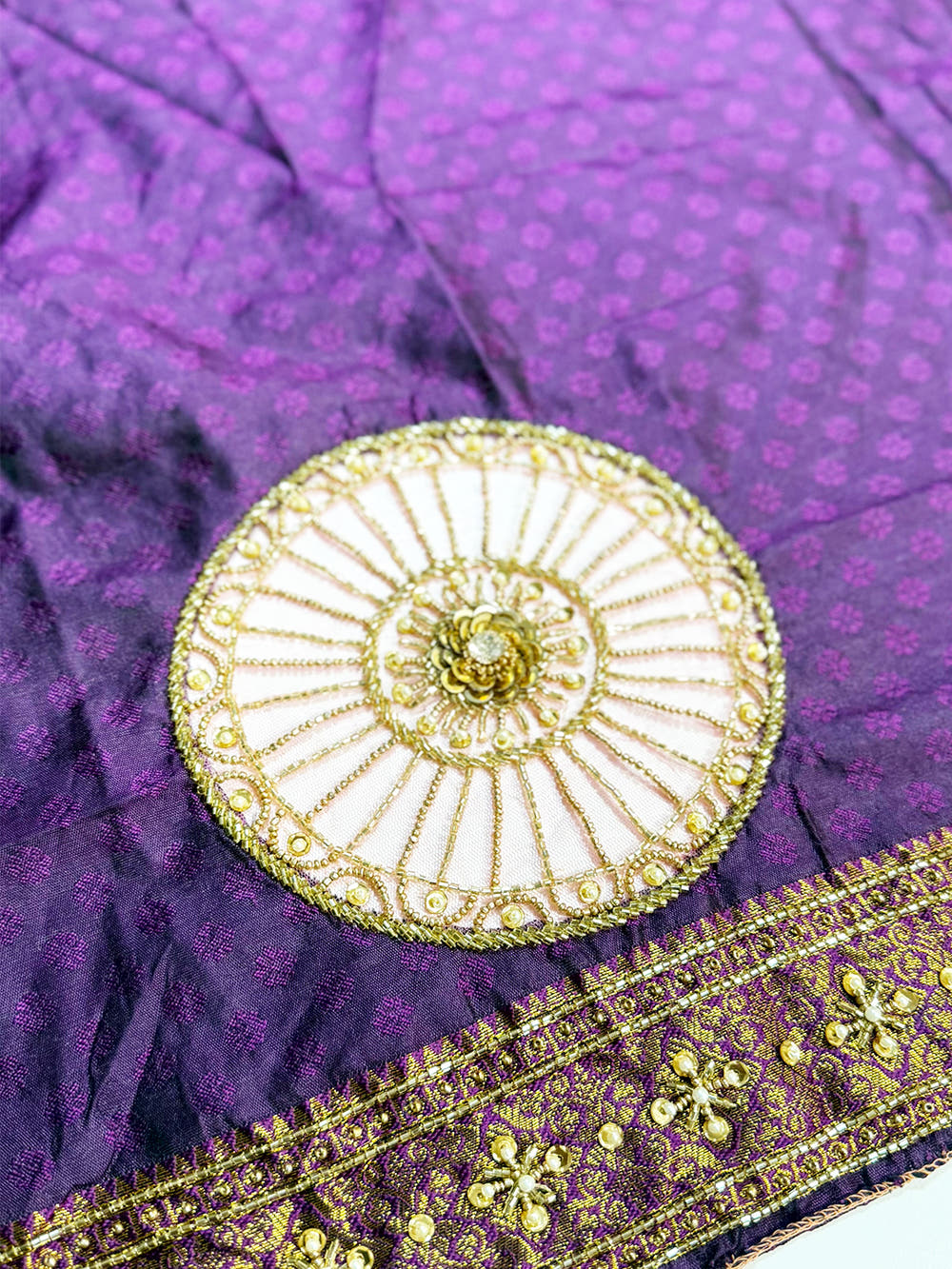 Regal Onion Shade Gadwal Silk Saree With Maggam Blouse