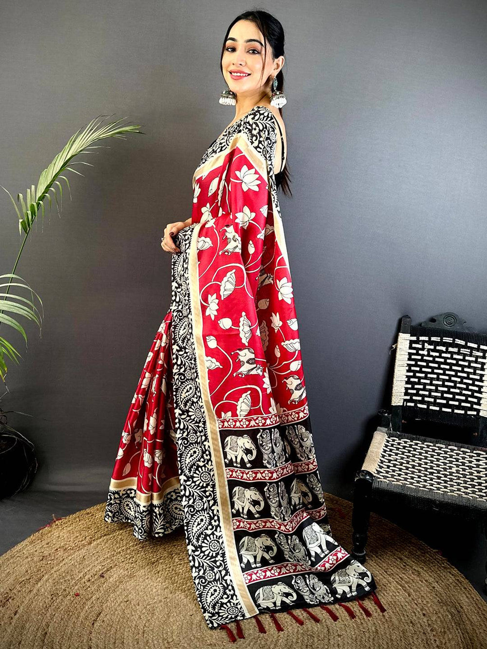 Red Soft Chanderi Contrast Border Saree