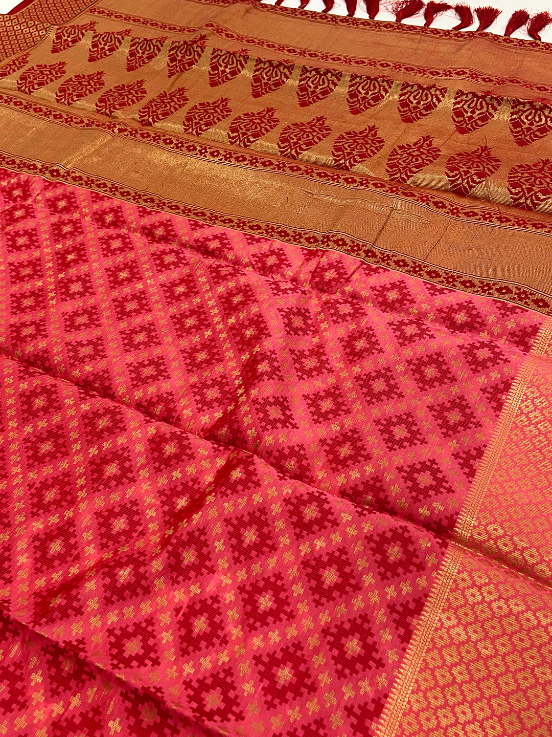 Gajri Soft Banarasi Patola Zari Party Wear Saree