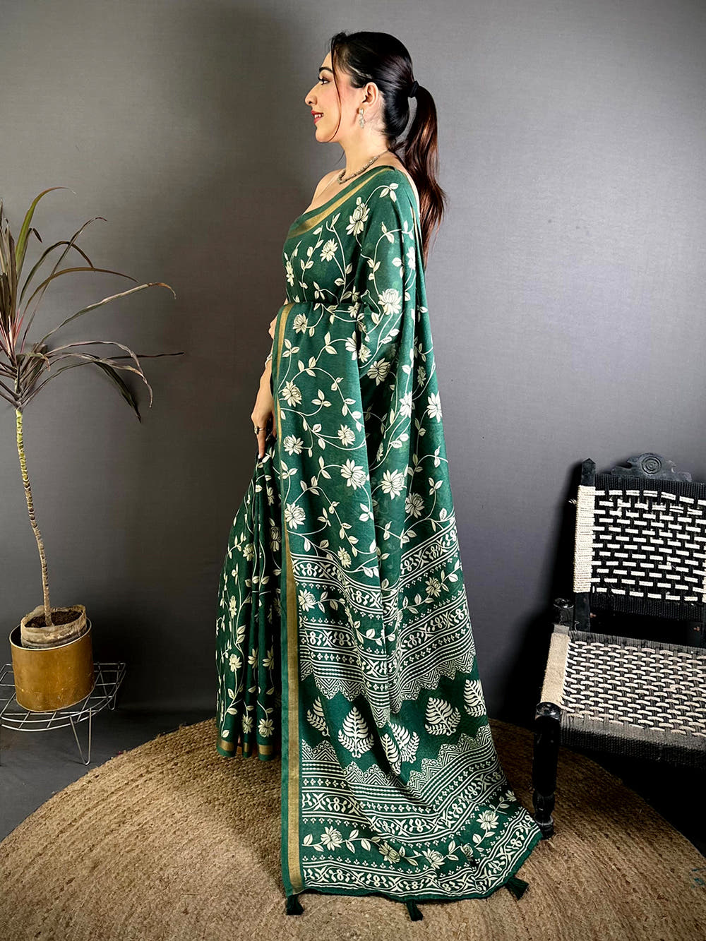 Green Leaf Printed Mul Cotton Saree