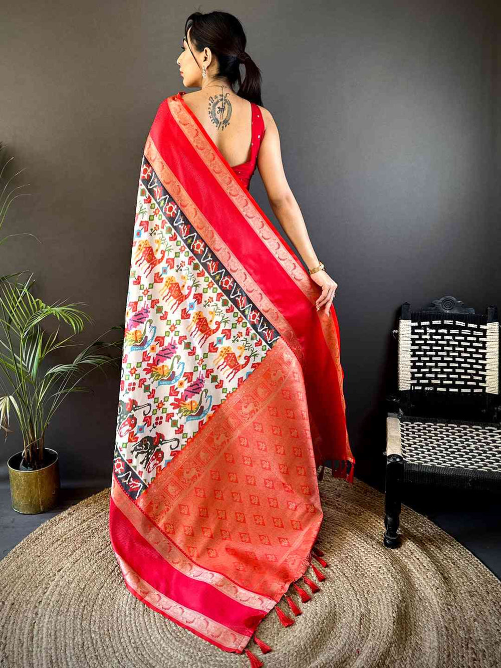 Elegant Soft Silk Ikkat Pochampally Saree