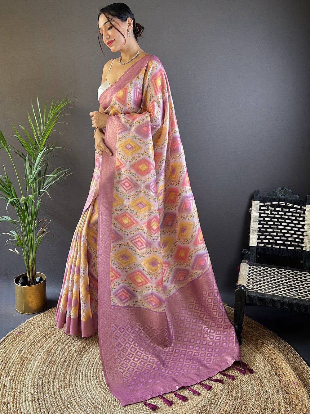 Elegant Dusty Lavender Flower Vely Print Banarasi Saree display.
